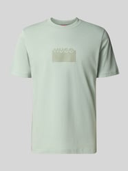 T-shirt o kroju regular fit z bawełnianego dżerseju model ‘DELASTIO’ od HUGO - 44