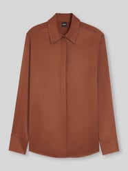 Bluzka o kroju regular fit z czystej wiskozy model 'BERUTA2' od BOSS - 1