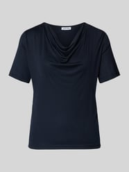 T-shirt z lejącym dekoltem od MORE & MORE - 11