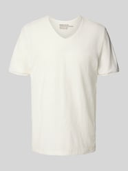 T-Shirt mit V-Ausschnitt von MCNEAL - 40