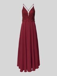 Abendkleid mit Spitzenbesatz von Luxuar Bordeaux - 20