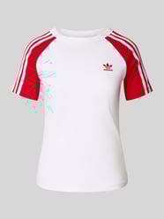 T-shirt z wyhaftowanym logo od adidas Originals - 9