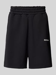 Regular Fit Sweatshorts mit Label-Print von Low Lights Studios Schwarz - 13