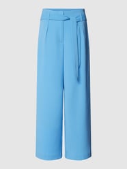 Stoffhose mit Bindegürtel Modell 'Andrea' von Saint Tropez Blau - 1