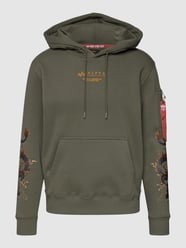 Hoodie mit Label-Print Modell 'DRAGON' von Alpha Industries Grün - 27