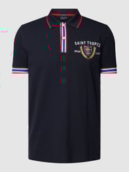 Poloshirt mit Knopfleiste und kontrastiven Streifen von Christian Berg Men Blau - 31