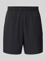 Szorty o kroju regular fit z oddychającego materiału od BOSS Green - 39