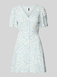 Lekko rozkloszowana sukienka mini z czystej wiskozy model 'ALBA' od VERO MODA - 16