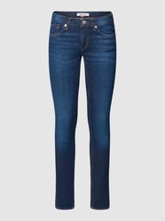 Jeansy o kroju skinny fit z 5 kieszeniami model ‘SOPHIE’ od Tommy Jeans Niebieski - 11