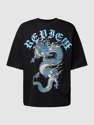 Oversized T-Shirt mit OLD ENGLISH DRAGON Print von REVIEW Schwarz - 46