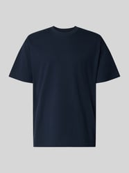 Regular Fit T-Shirt mit Rundhalsausschnitt von JACK & JONES - 16