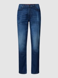 Jeans mit Label-Patch von HUGO Blau - 5