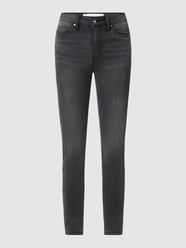 Super Slim Fit High Waist Jeans mit Stretch-Anteil Modell 'Ania' von YOUNG POETS SOCIETY - 44