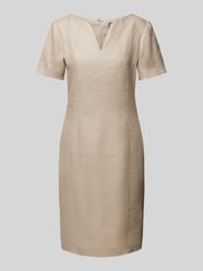 Knielanges Kleid mit V-Ausschnitt von WHITE LABEL Beige - 15