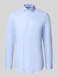 Slim Fit Business-Hemd mit Kentkragen von Jake*s - 26