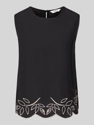 Top bluzkowy o kroju regular fit z wyhaftowanym motywem model ‘IBONO’ od b.young - 41