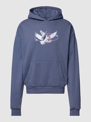 Bluza o kroju oversized z kapturem i nadrukiem z motywem model ‘VIVE LE LIBERTÉ’ od Mister Tee Niebieski - 8