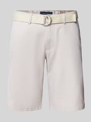 Regular Fit Bermudas mit Stoffgürtel von Christian Berg Men Beige - 2