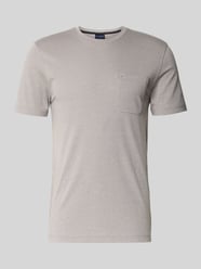 T-shirt z okrągłym dekoltem i Brustaszą od Christian Berg Men - 11