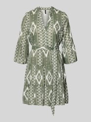 Taliowana sukienka tunikowa z czystej wiskozy model 'MELBA' od VERO MODA - 41