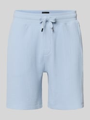 Szorty o kroju regular fit z fakturą wafla model 'STRUCTURE' od BOSS - 2