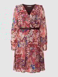 Knielanges Kleid mit Gürtel von Jake*s Collection Rosa - 10