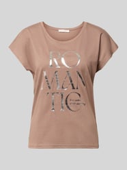 regular fit T-shirt van viscosemix met statementprint van Christian Berg Woman Beige - 25