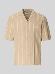 Koszula casualowa o kroju regular fit z mieszanki bawełny i lnu z kołnierzem z połami od REVIEW - 32