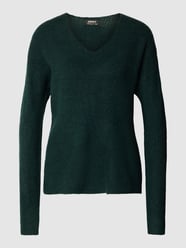 Gebreide pullover met V-hals, model 'CAMILLA' van Only Groen - 24