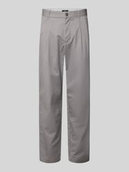 Spodnie w kroju tapered fit z tylnymi kieszeniami od MCNEAL - 7