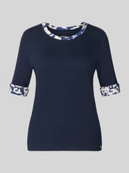 T-Shirt mit Rundhalsausschnitt und Ärmeln mit Aufschlag von Marc Cain - 11