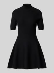Minikleid aus Viskose-Mix mit Stehkragen von Apricot - 31