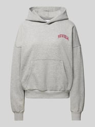 Hoodie mit Label-Print von Review Grau - 26