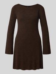 Ausgestelltes Strickkleid mit U-Boot-Ausschnitt Modell 'TESSIE' von ONLY - 29