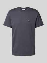 Regular Fit T-Shirt mit Label-Patch von Calvin Klein Jeans Blau - 14