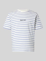 T-Shirt mit Streifenmuster und Label-Stitching von JACK & JONES - 18