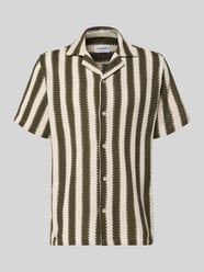 nowoczesny krój modern fit koszula casualowa z kołnierzem z połami od Lindbergh - 35