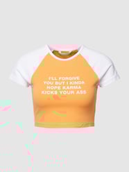 Cropped T-Shirt in Two-Tone-Machart von REVIEW Orange - 24
