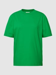 T-shirt in effen design, model 'Gaure' van Another Label Groen - 3
