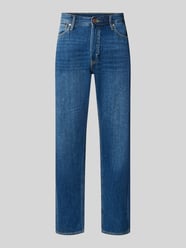 Jeansy o kroju straight fit z mieszanki bawełny model 'CHRIS' od JACK & JONES - 7