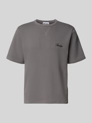 T-Shirt mit Label-Stitching von REVIEW - 9