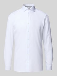 Koszula biznesowa o kroju super slim fit z kołnierzykiem typu kent model ‘Royal’ od OLYMP No. Six - 14