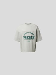 Oversized T-Shirt mit Label-Print von Preach Grau - 23