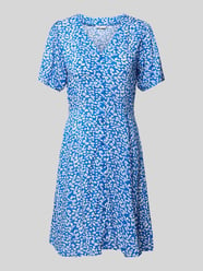 Hemdblusenkleid aus Viskose mit V-Ausschnitt Modell 'EVIDA' von Only Blau - 2
