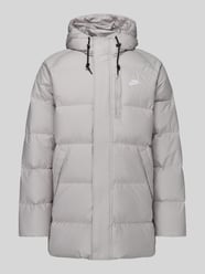 Regular Fit Steppjacke mit Kapuze von Nike - 24