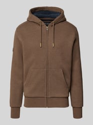 Bluza dresowa w kroju regular fit z dzieloną kieszenią kangurką model 'Borg' od Superdry - 5