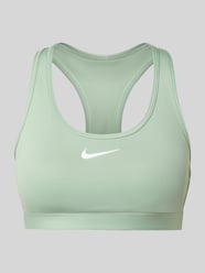 Sport-BH mit Logo-Print Modell 'Swoosh' von Nike Training - 4