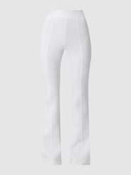 Legginsy o rozkloszowanym kroju ze scuby od Guess Activewear Biały - 10