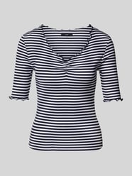 T-shirt z dekoltem w serek od Zero - 12