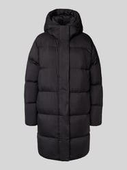 Płaszcz puchowy o kroju regular fit z kapturem od Tommy Hilfiger - 6